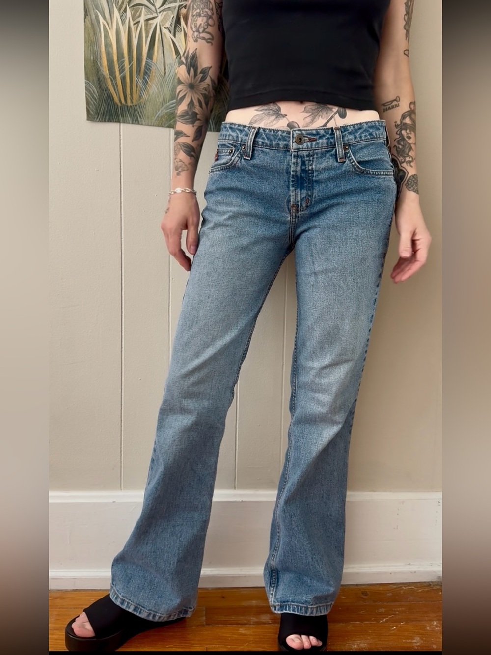 Vintage 90s / y2k l.e.i. low rise light wash denim jeans. Size 9